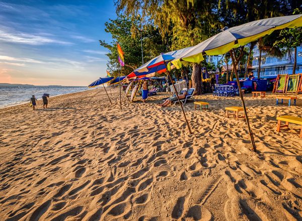 coral island tour thailand