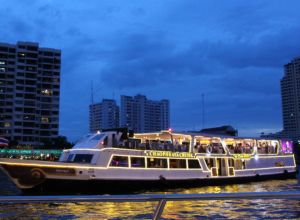 Wan Fah Chao Phraya Riverboat Cruise