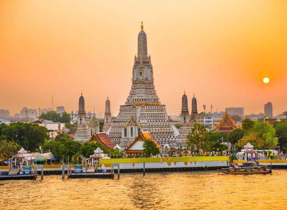 Wat Arun Temple